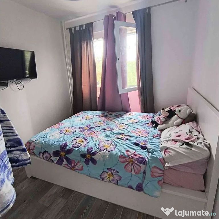 Metrou 1 Decembrie 4 Camere Decomandat