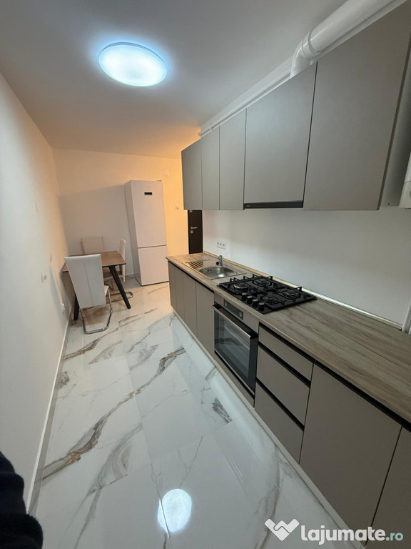 Închiriez apartament cu două camere