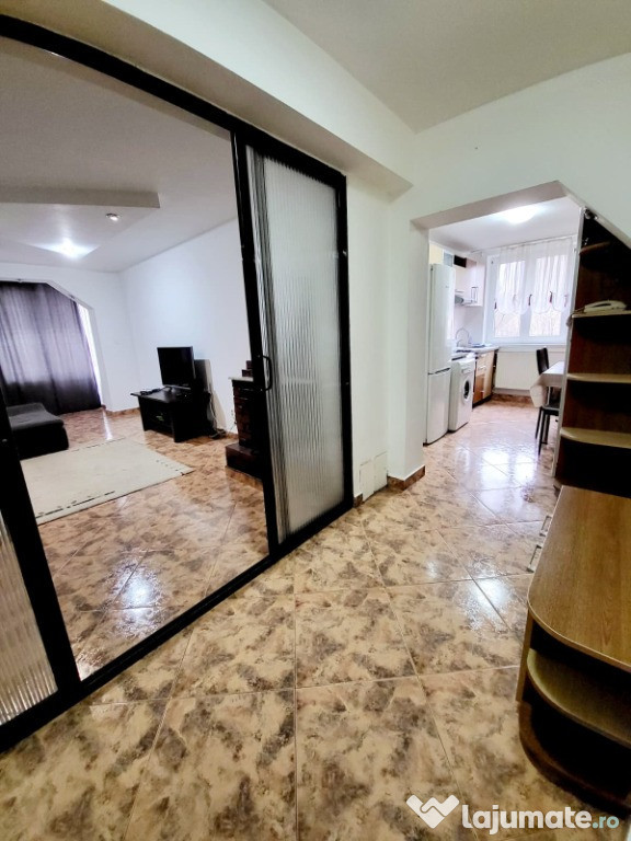 Apartament 1 Decembrie, 2 camere, parter (langa ANAF)