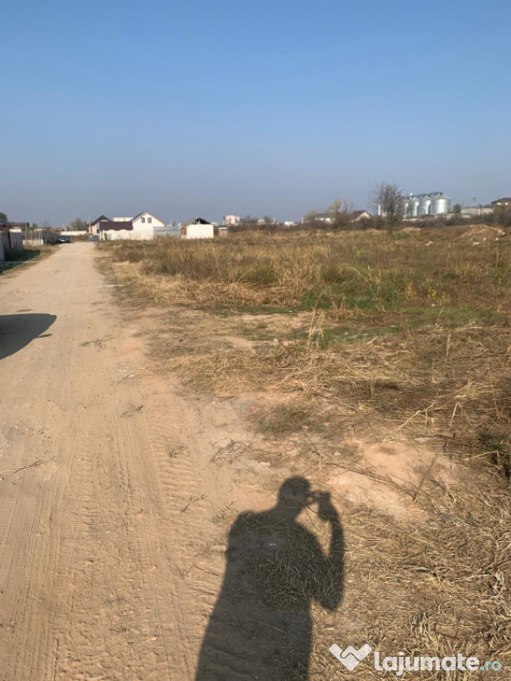 Teren intravilan, 442 mp, front 24 m, zona Plaiul Vulcanesti