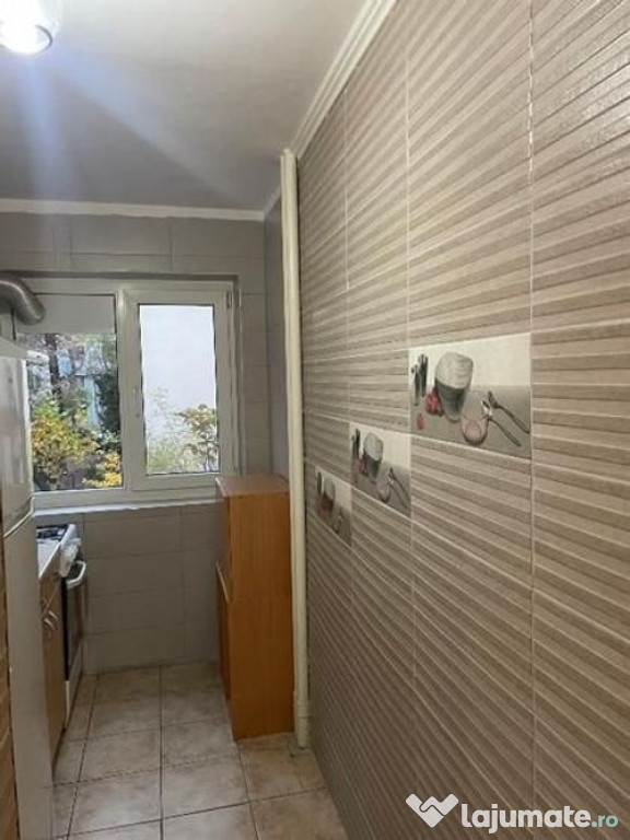 De vanzare apartament 2 camere Izvorul Rece.