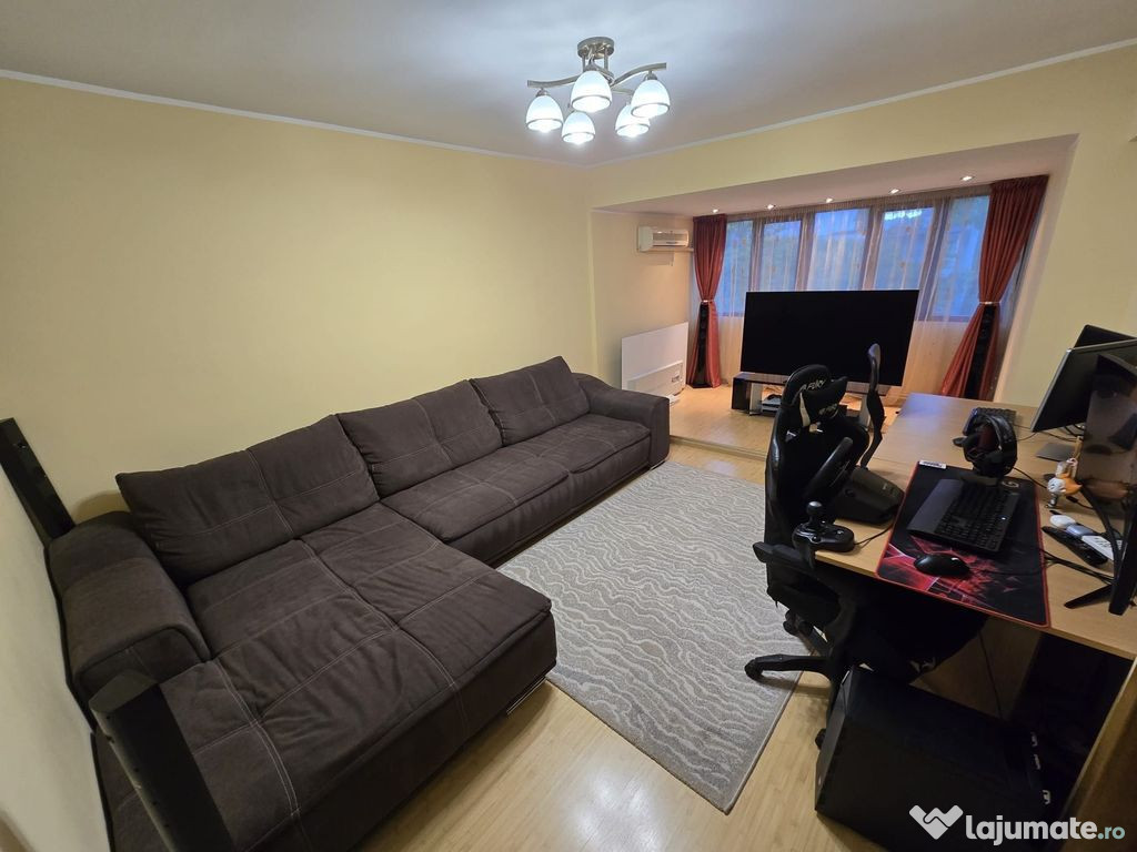 Apartament 3 camere, decomandat, Micro 13B