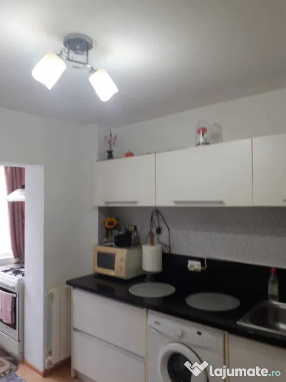 Apartament cu 2 Camere Decomandate Burdujeni - Etaj 1- Cuza Voda 2