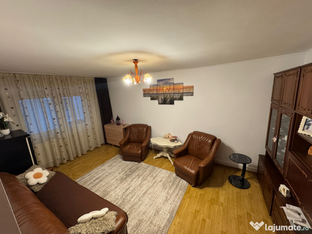 Apartament 4 camere Burdujeni