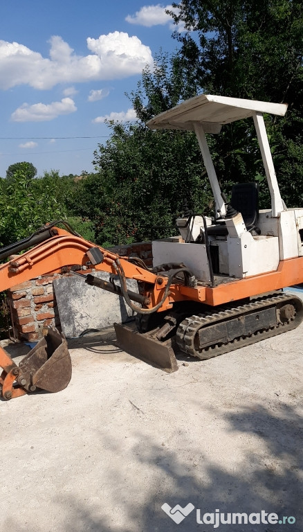 Miniexcavator 1.7t Isuzu 3 cilindri