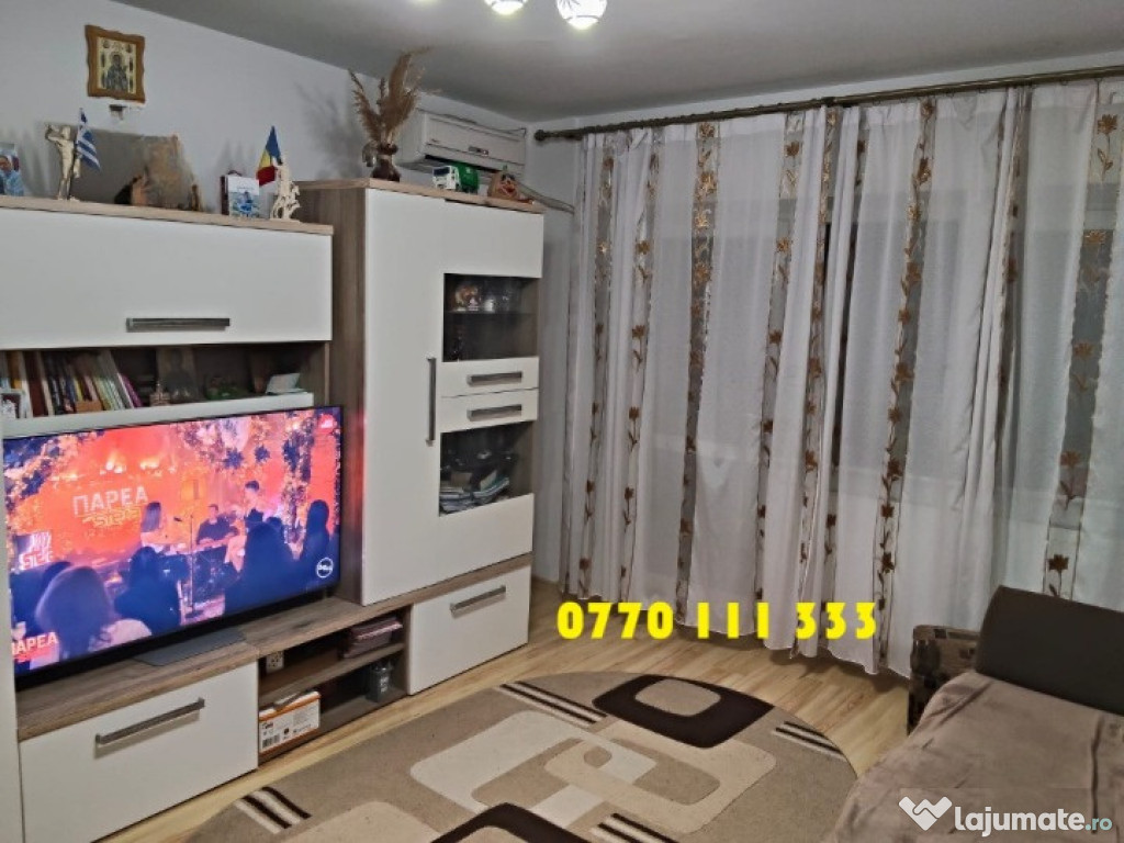 - Apartament 3 camere confort 1 decomandat, zona Radu Negru.