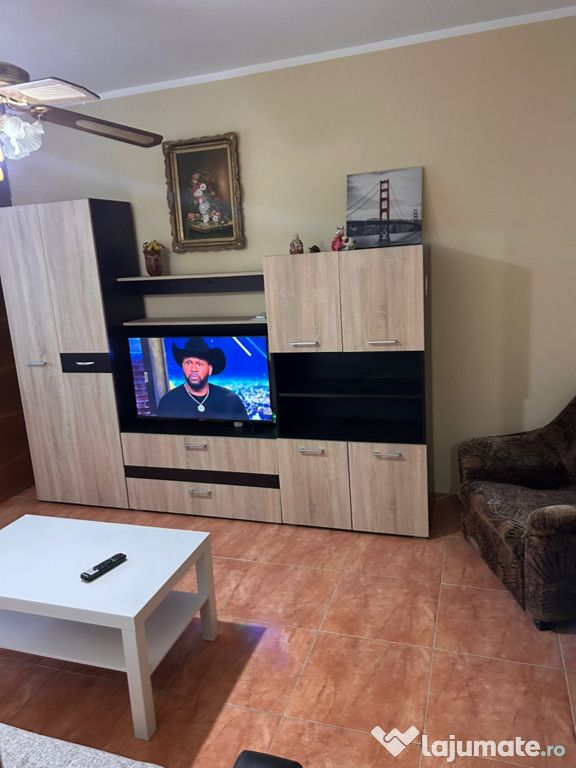 Inchiriez apartament 2 camere