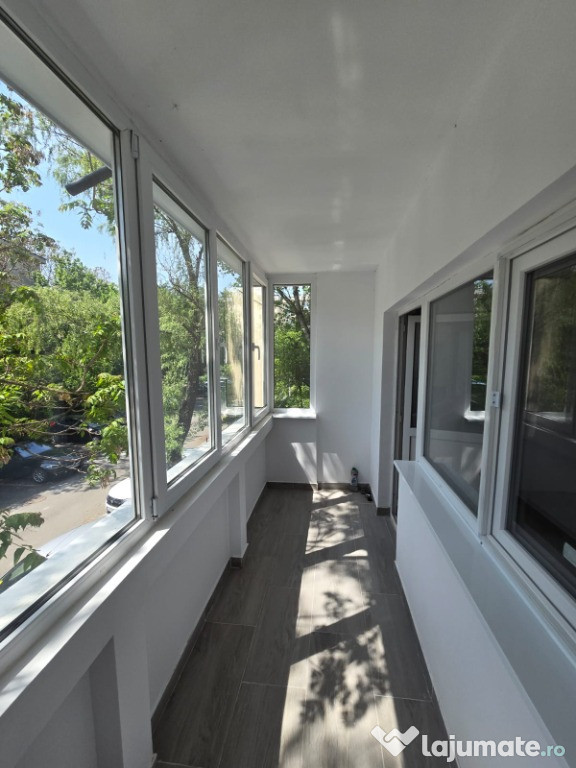 Garsoniera, decomandata, etaj 1 din 4, Uverturii, Teatrul Masca