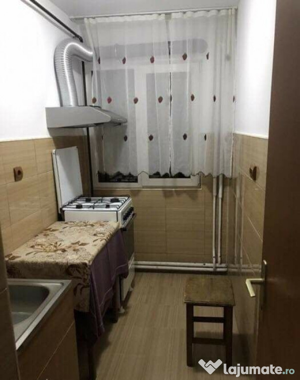 2 camere pe Bulevardul Duca, 48mp, 270e