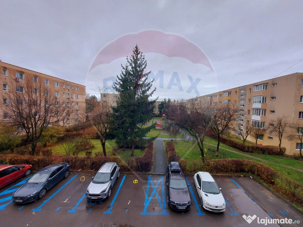 Apartament cu 3 camere de închiriat în zona Astra!