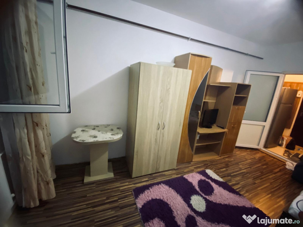 Garsonieră de închiriat pe termen lung – zona CET, Const