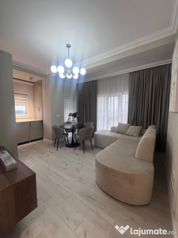 Apartament lux, 3 camere , Radauti