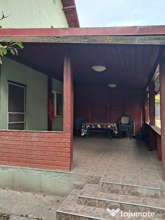 Casă de vânzare P+1 în Otopeni – Zona centrala