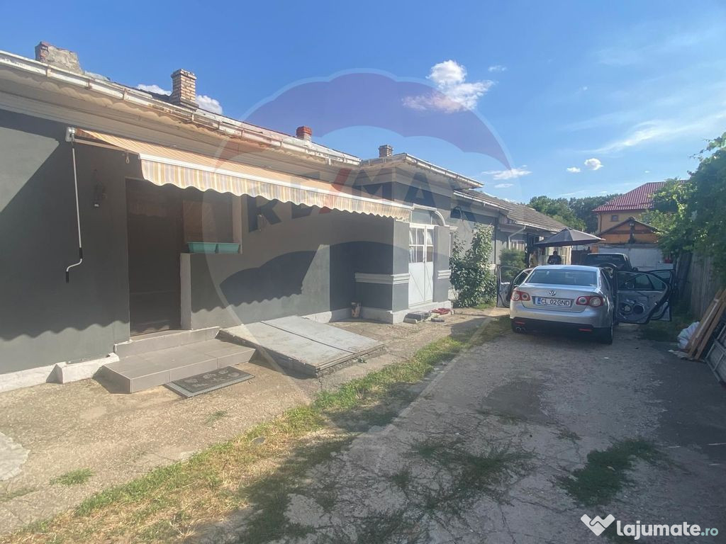 DE VANZARE Casa Oras Budesti/Jud Calarasi în zona Centrala