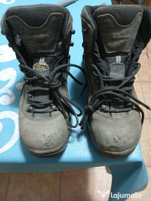 Cizme din lucru Lowa