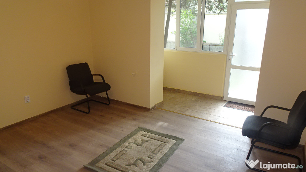Inchiriez apartament 2 camere in Deva, zona ultracentrala, parter,