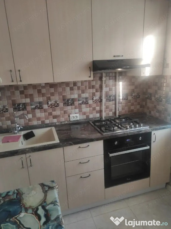 Oferim spre inchiriere garsoniera Ozana