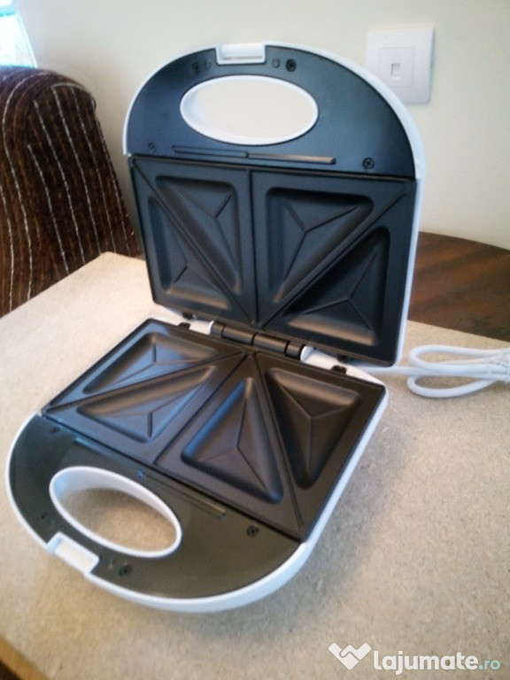 Aparat pentru Sandwichuri aro Sandwich Maker ST750