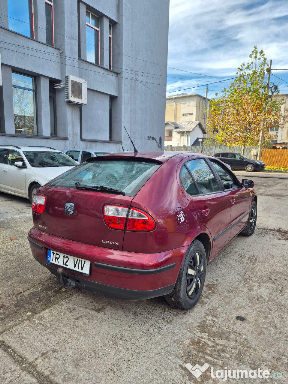 Seat Leon 1.6, 16 V, din 2001, stare tehnică bună.