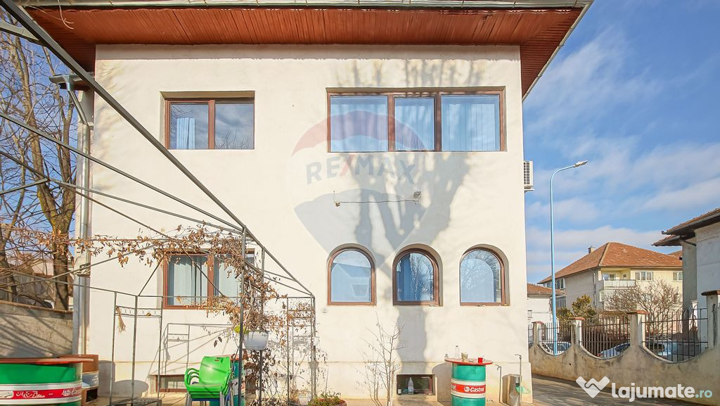 Vilă - DE INCHIRIAT - pentru diverse businessuri