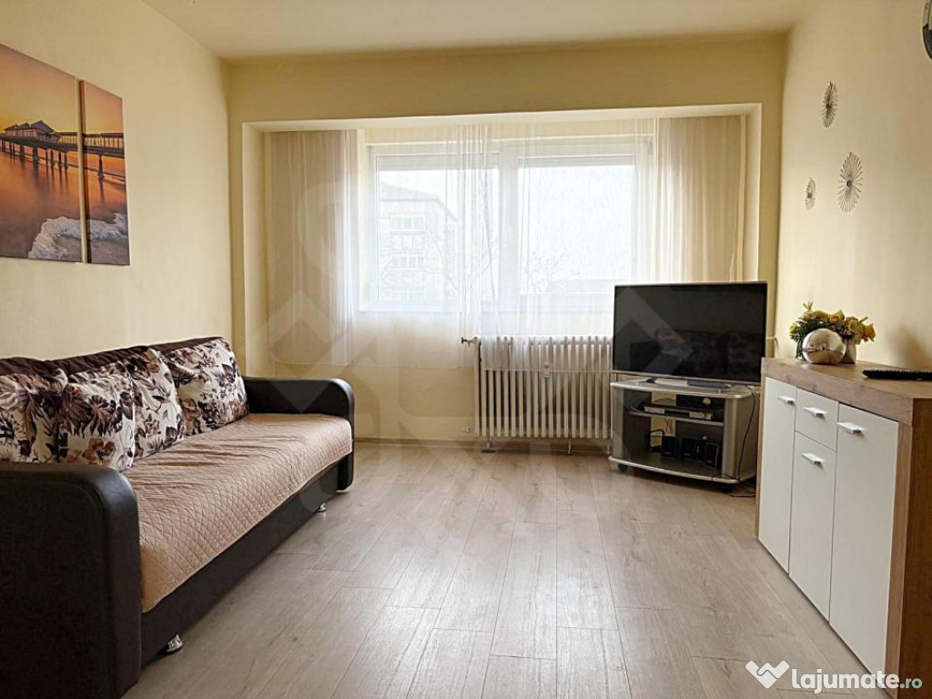 Apartament cu 3 camere de inchiriat pe Calea Aradului, Orade