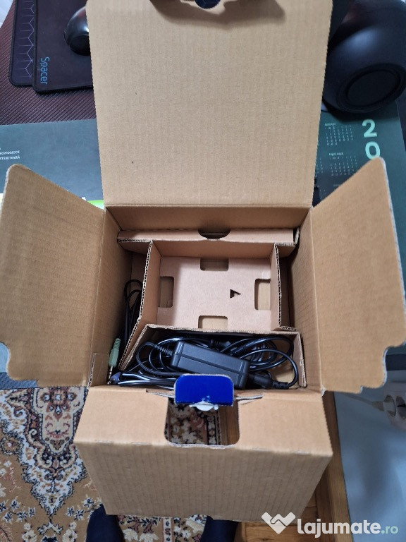 Vând camera video Sony