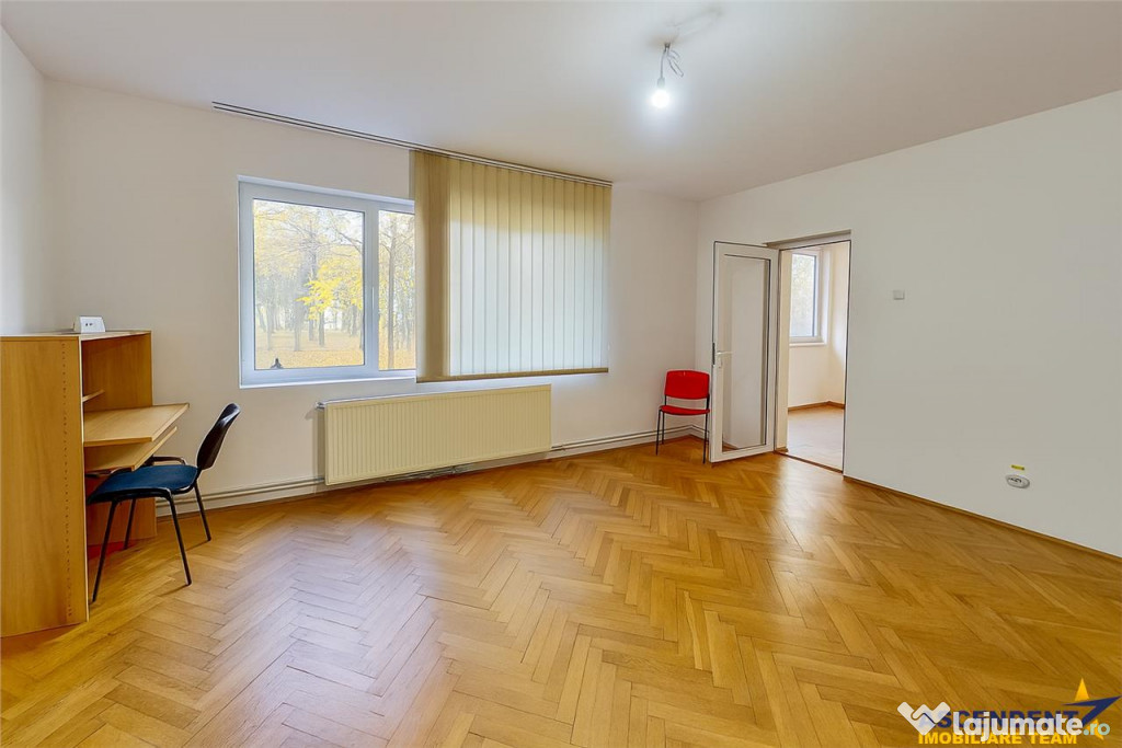 Tur 3D! Rezidential birouri cabinet, 100 mp, Centrul Civic