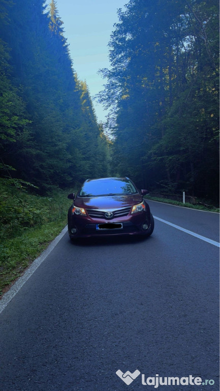 Toyota Avensis Break 2012 Facelift • Euro 5 • Negociabil