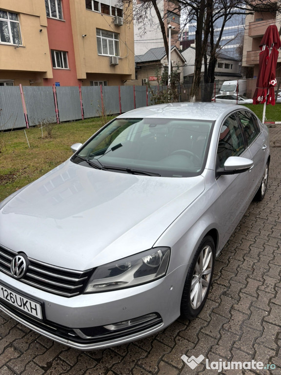 Volkswagen PASSAT Highline 2.0TDI 140CP, 2012