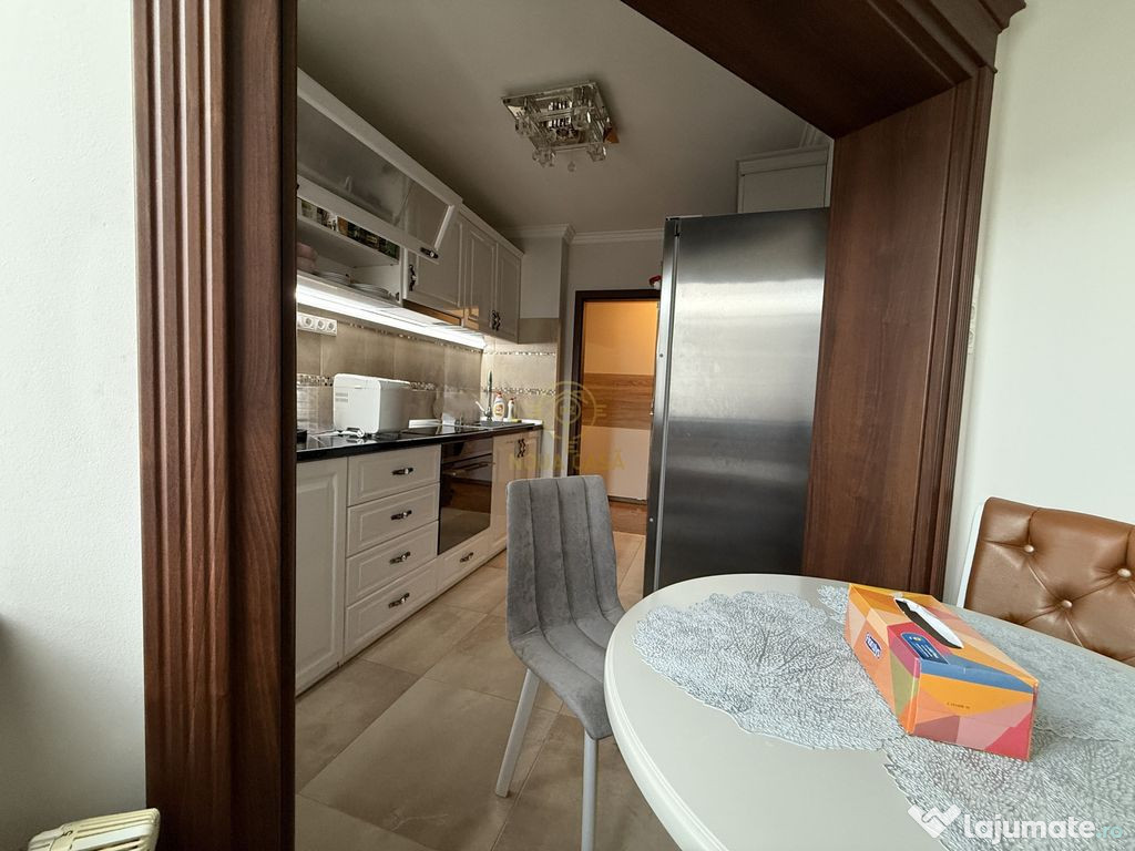 De vanzare Apartament 3 Camere Mobilat/Utilat Etaj 2