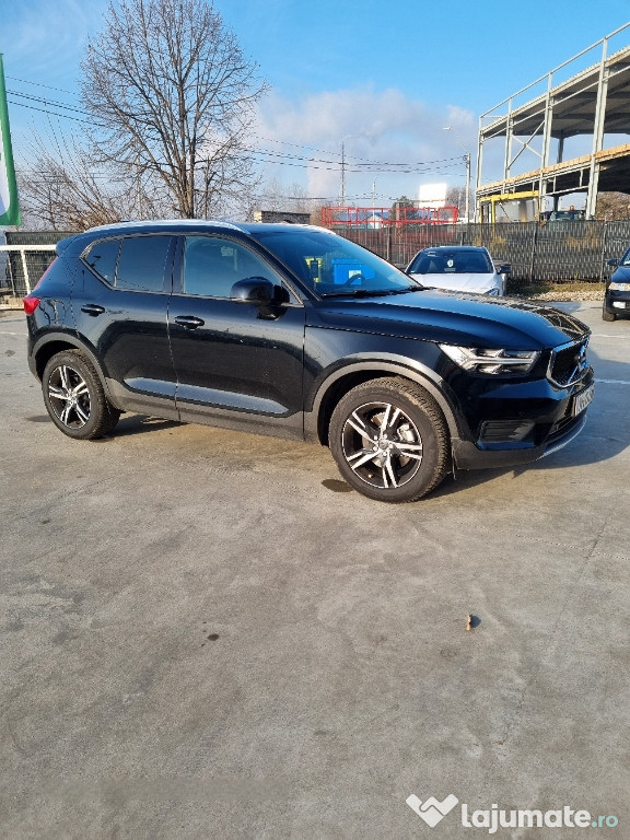 Vând Volvo XC40 T4