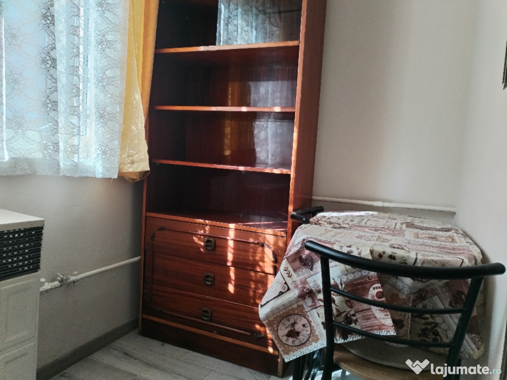 Închiriez Garsoniera B-dul. Muncii