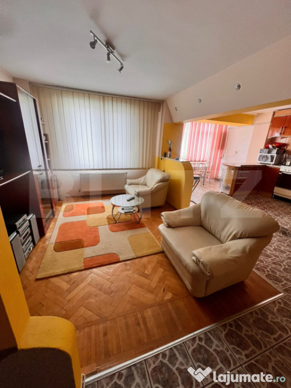 Apartament 4 camere decomandat-zona Libertatii
