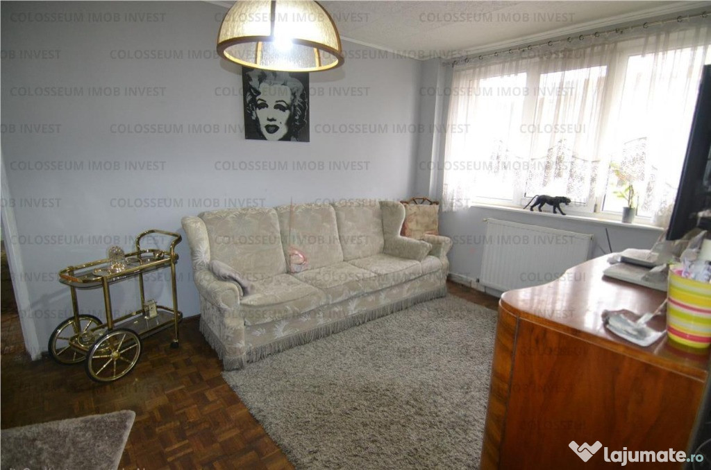 Apartament 3 camere, decomandat - zona Astra