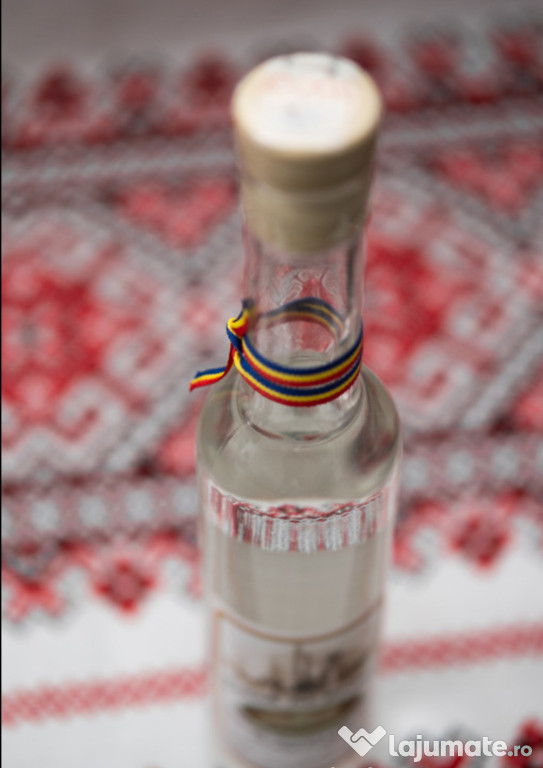 Tuica Palinca de mere curata naturala de cazan din Maramures