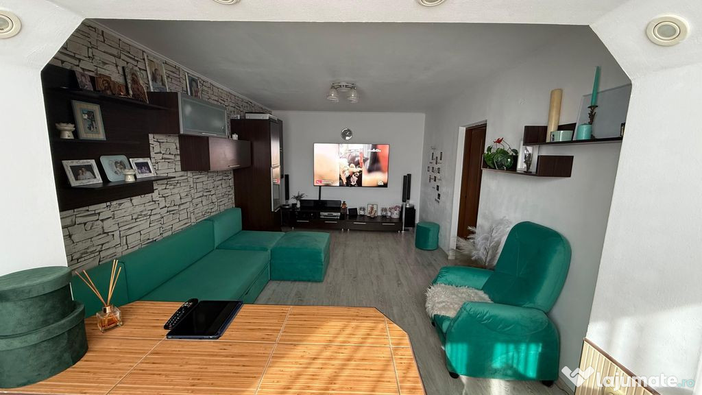 Apartament 2 camere, Etaj 10/10 – Zona 1 Decembrie/Nico...