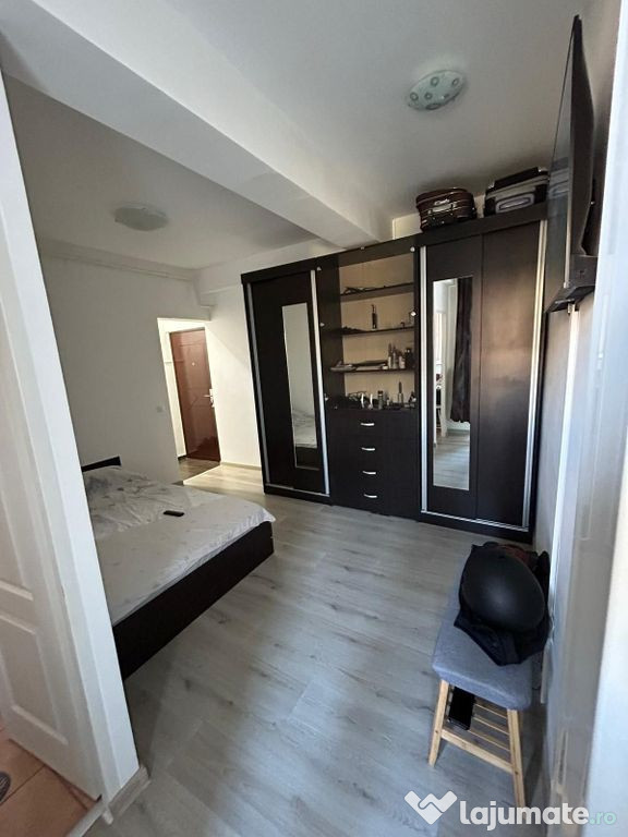 Garsoniera Metalurgiei/loc parcare/centrala