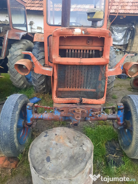 Vând tractor UTB 650 cu frâne duble