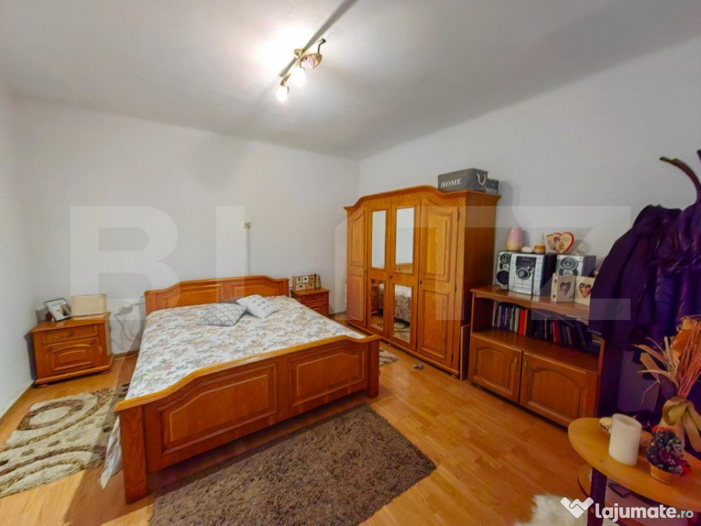 Apartament la casa de inchiriat , zona centru