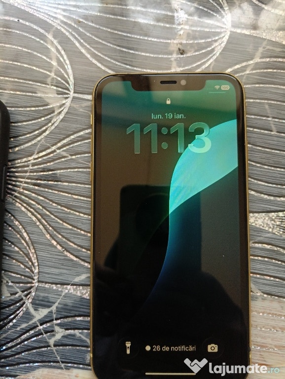 Vând iPhone 11 yellow