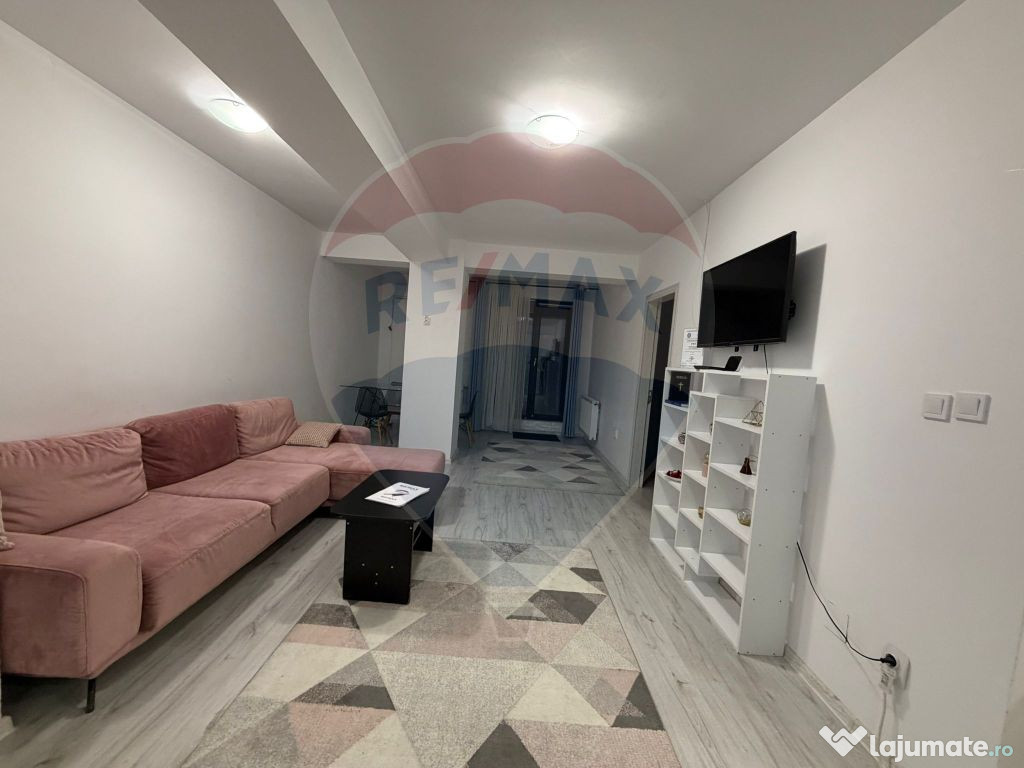 Apartament cu 3 camere de închiriat în zona Valea Rosie