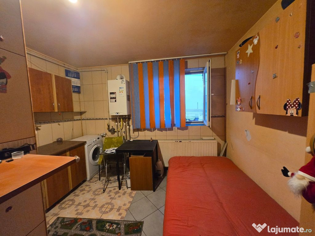 Garsoniera dubla 30mp centrala -Auchan Titan, Bd. 1 Decem...