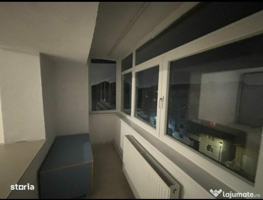 Apartament cu 4 Camere Decomandate Zona Burdujeni - Orizont