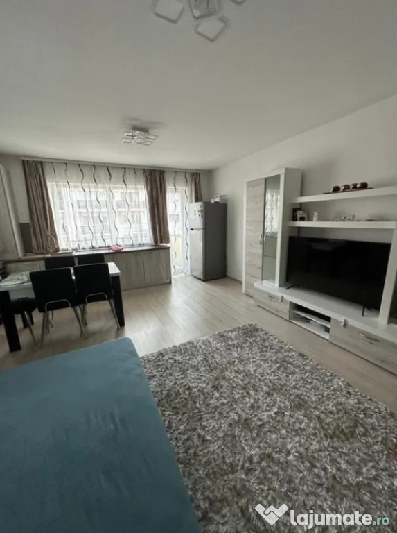 Garsoniera decomandata - zona Sanpetru