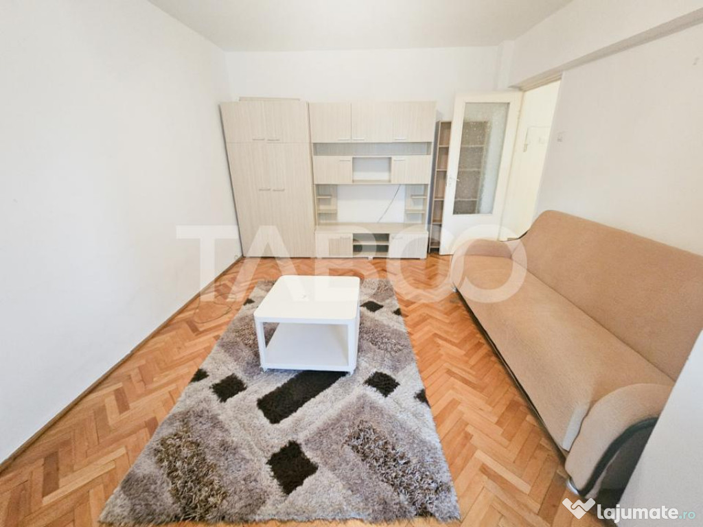De vanzare apartament cu 2 camere decomandate in cartierul M