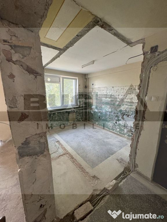 Apartament de 2 camere, 45mp, etaj intermediar, zona stra...