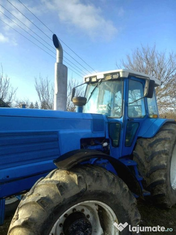 Vând Tractor Ford TW-35