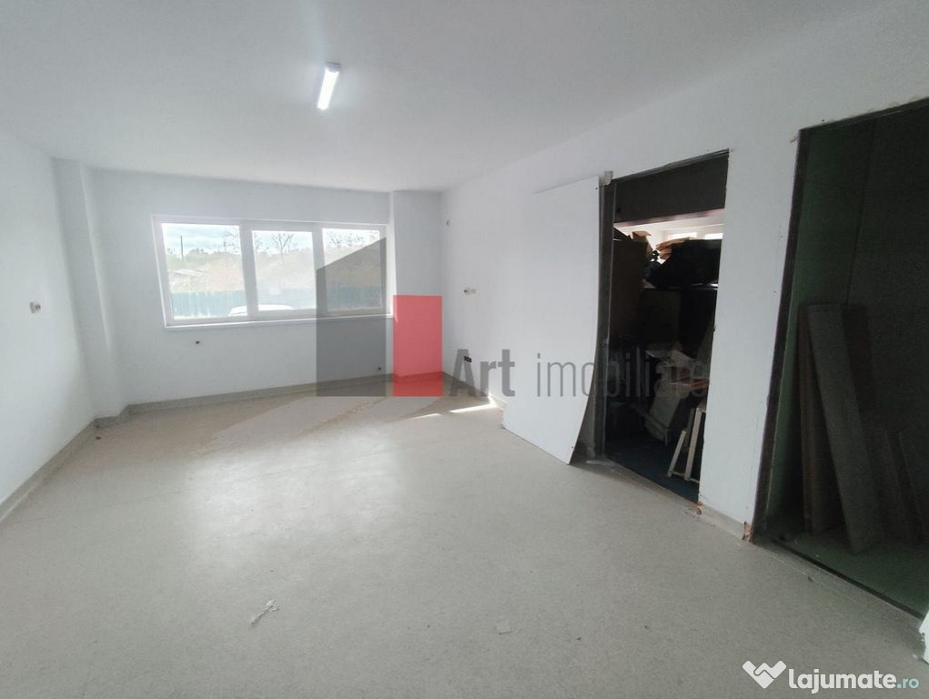 Apartament cu 3 camere de vanzare in Confort City