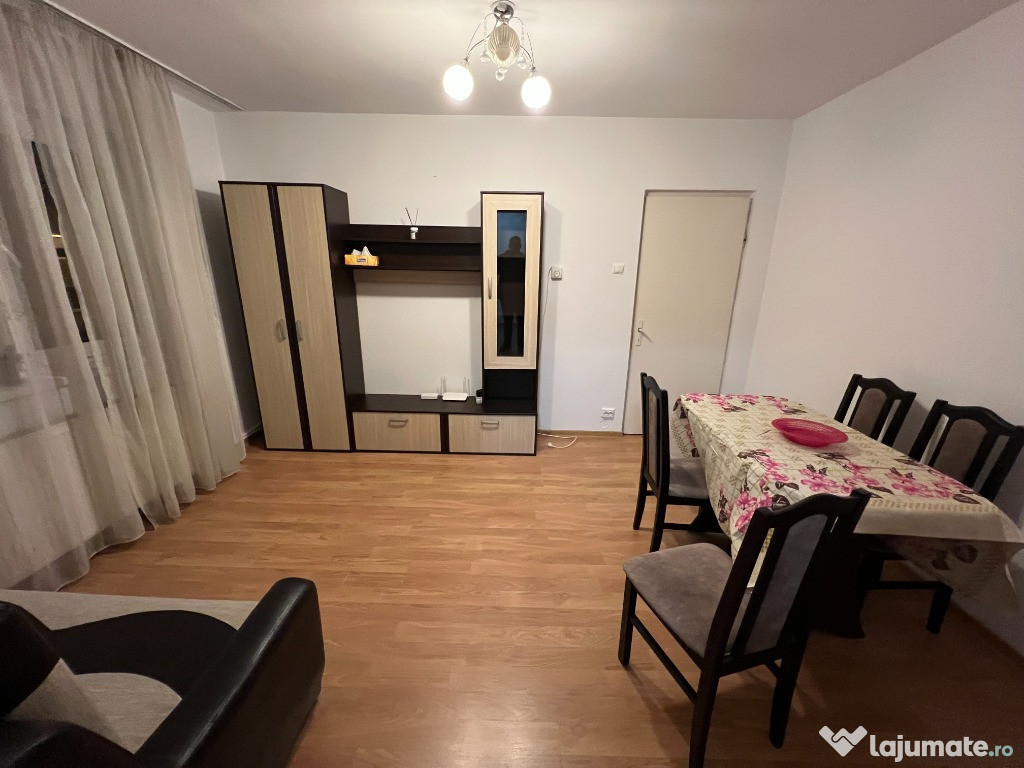 INCHIRIEZ apartament 2 camere renovat,zona Vasile Aaron