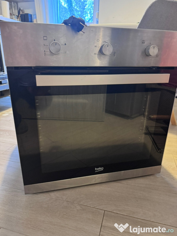 Cuptor Beko - gaz